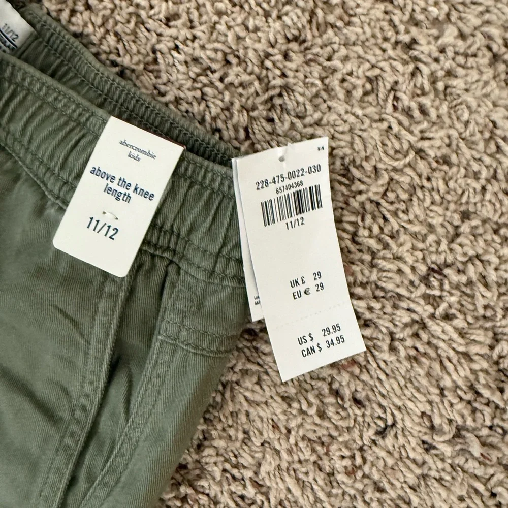 Abercrombie Kids Olive Green Flat Front Shorts - Picture 3 of 3